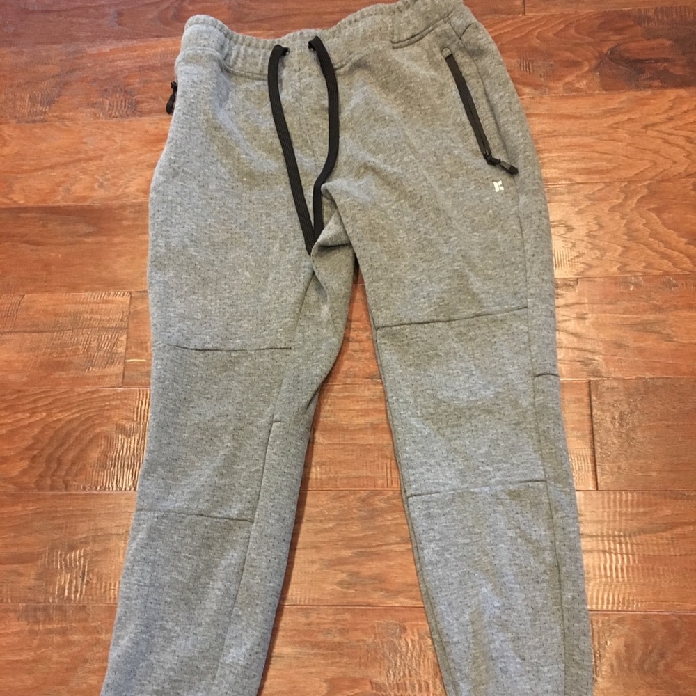 Kyodan grey joggers with black details